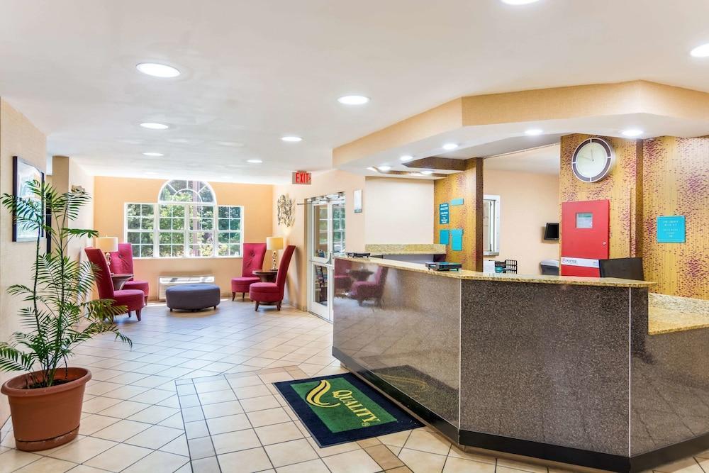 Quality Inn Chester - South Richmond Exteriör bild