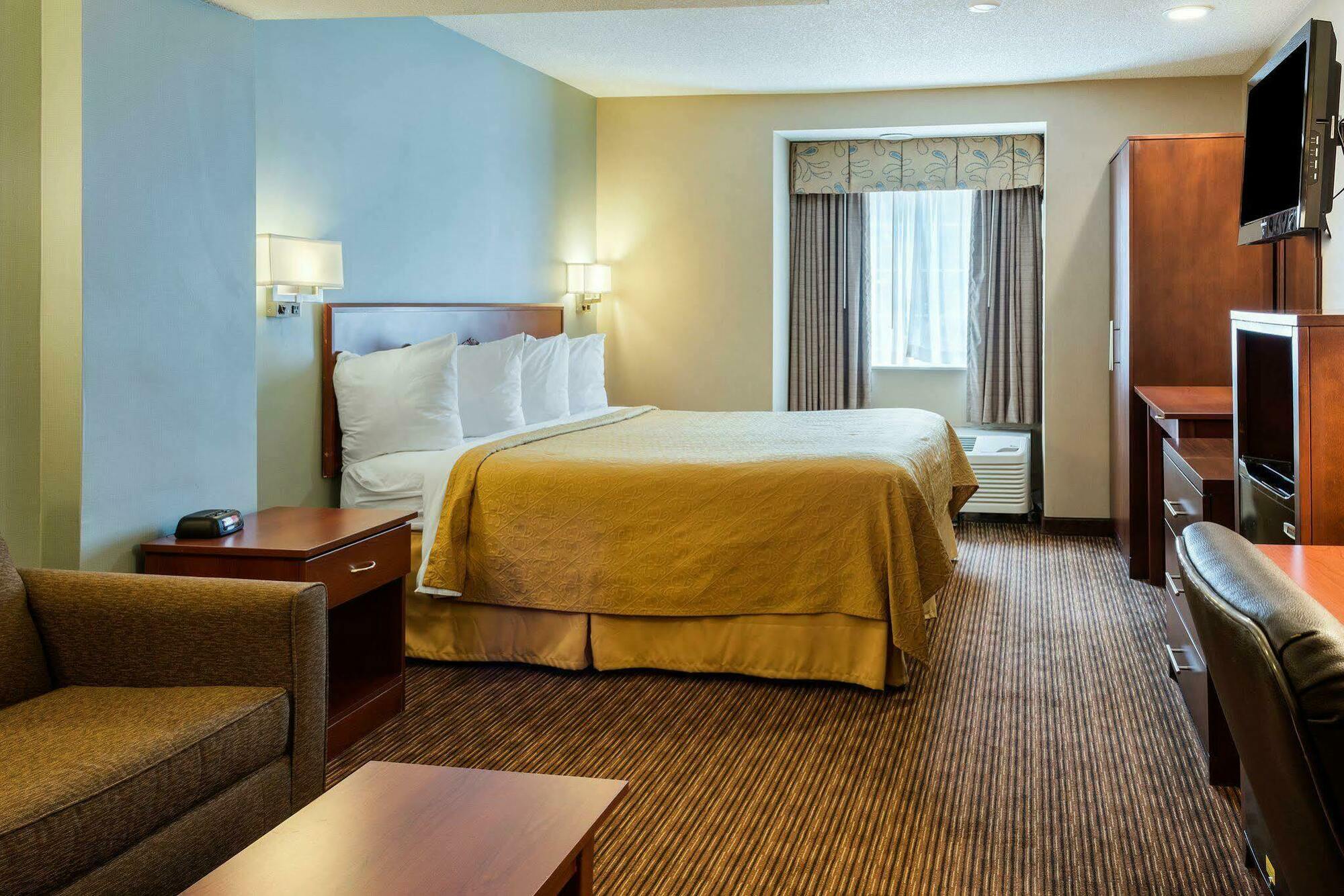 Quality Inn Chester - South Richmond Exteriör bild